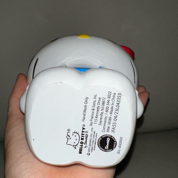 Sanrio Hello Kitty Ceramic Lotion Pump / Hand Soap Dispenser - Picture 5 of 5